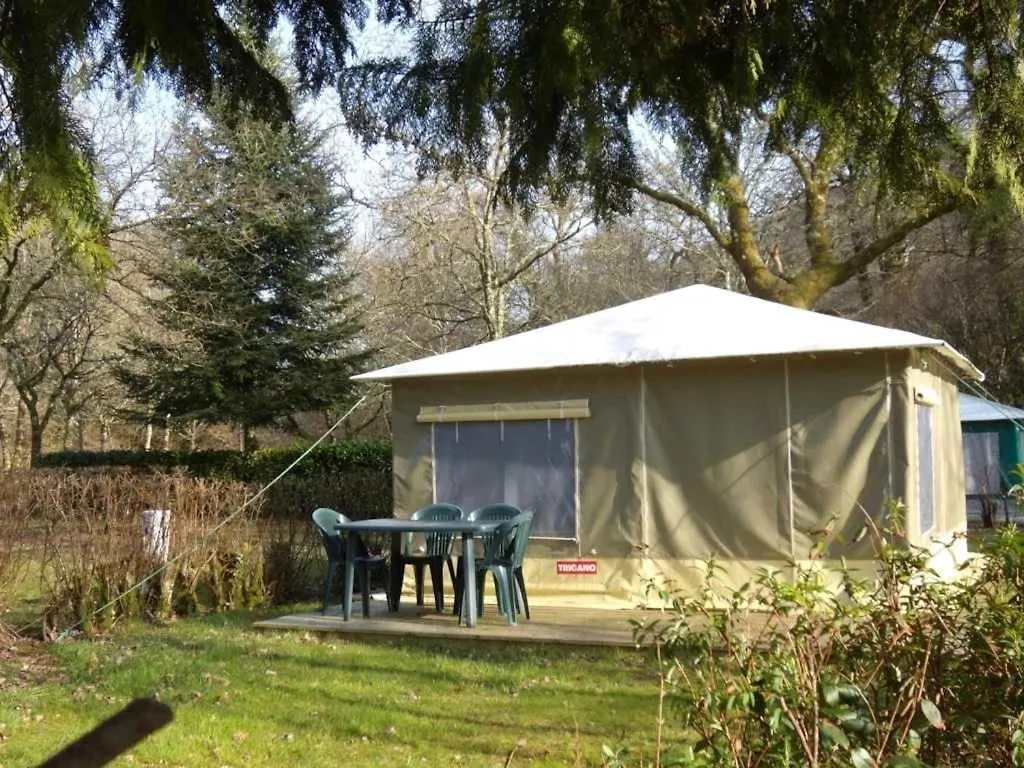 Camping 3 Etoiles - Piscine - Ccafbbc Huelgoat Campeggio