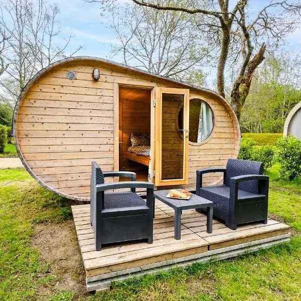 Camping 3 Etoiles - Piscine - Ccafbbc Huelgoat Campsite